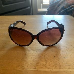 Fendi Sunglasses vintage in brown.